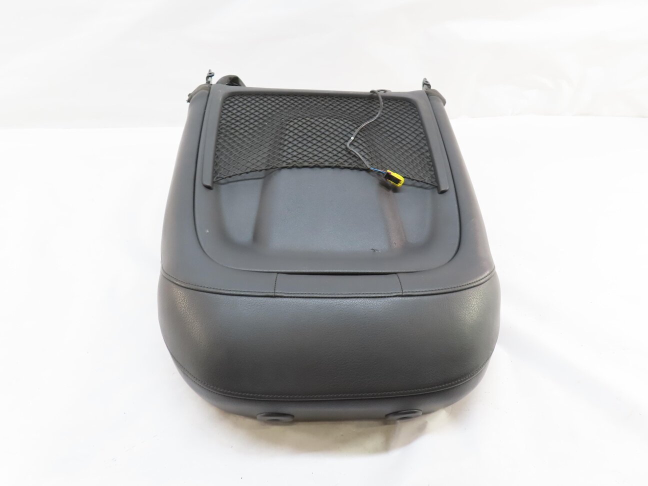 Thumbnail 6: 2016 AUDI A4 B8 8K FRONT RIGHT PASSENGER UPPER HEATED SPORT SEAT CUSHION (BLACK)
