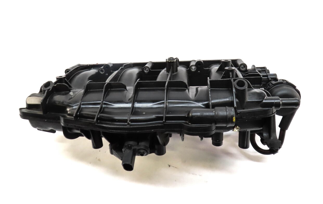 Thumbnail 1: 2009-2016 AUDI A4 A5 A6 Q5 (B8 8T 8K 8R C7) 2.0L TURBO ENGINE - INTAKE MANIFOLD
