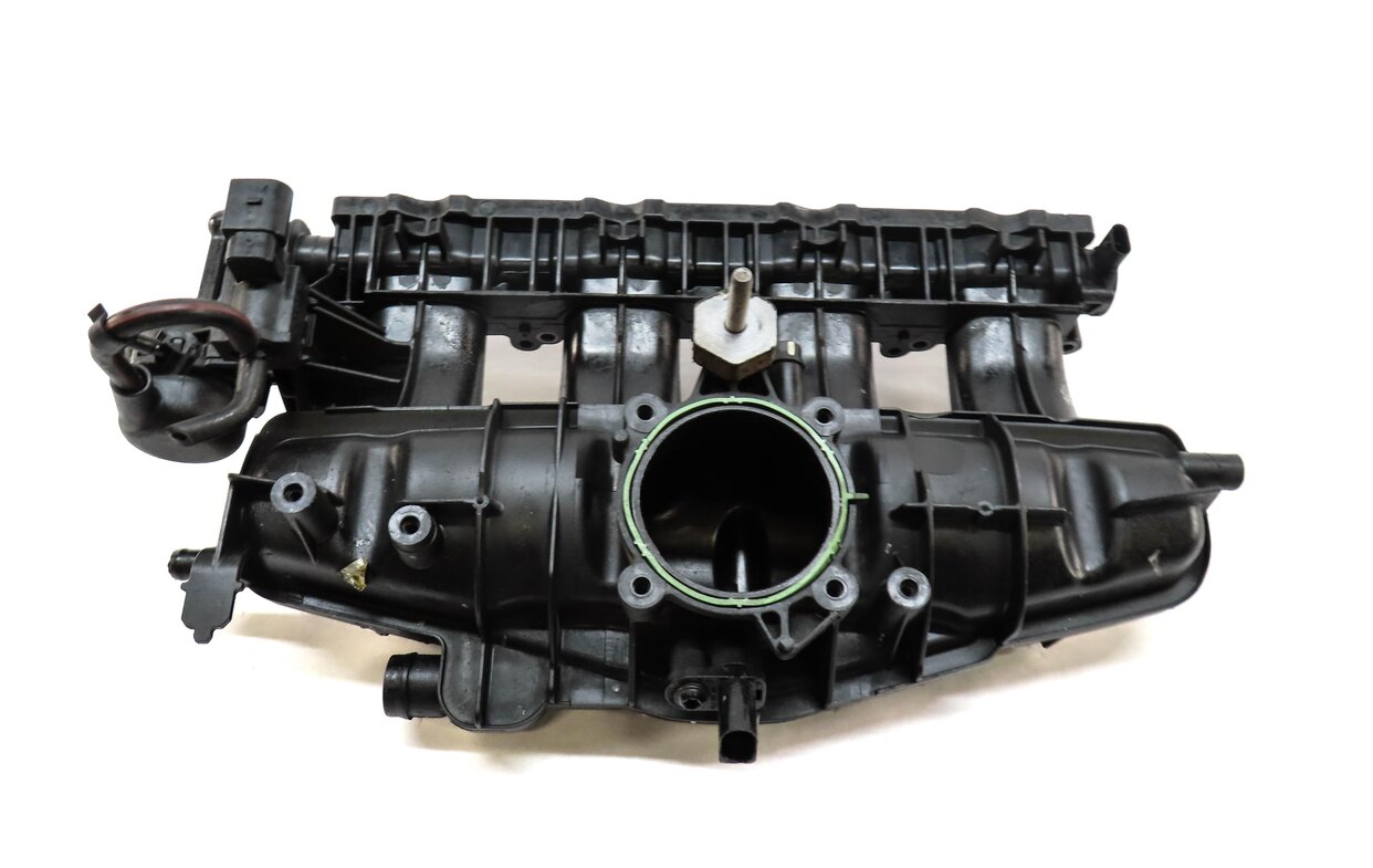 Thumbnail 4: 2009-2016 AUDI A4 A5 A6 Q5 (B8 8T 8K 8R C7) 2.0L TURBO ENGINE - INTAKE MANIFOLD