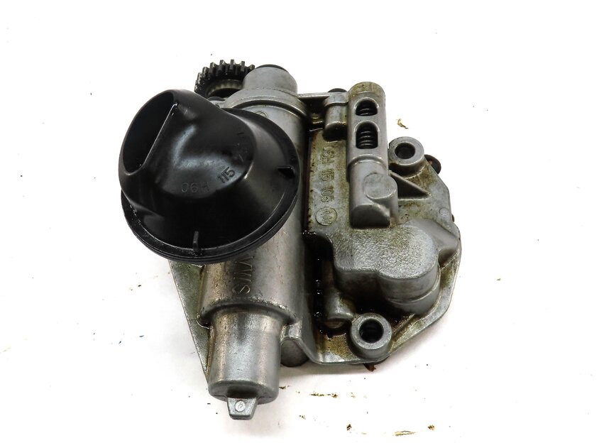 Thumbnail 2: 2016 AUDI A4 (B8 8K) 2.0L TURBO CAED ENGINE OIL PUMP 06H115107