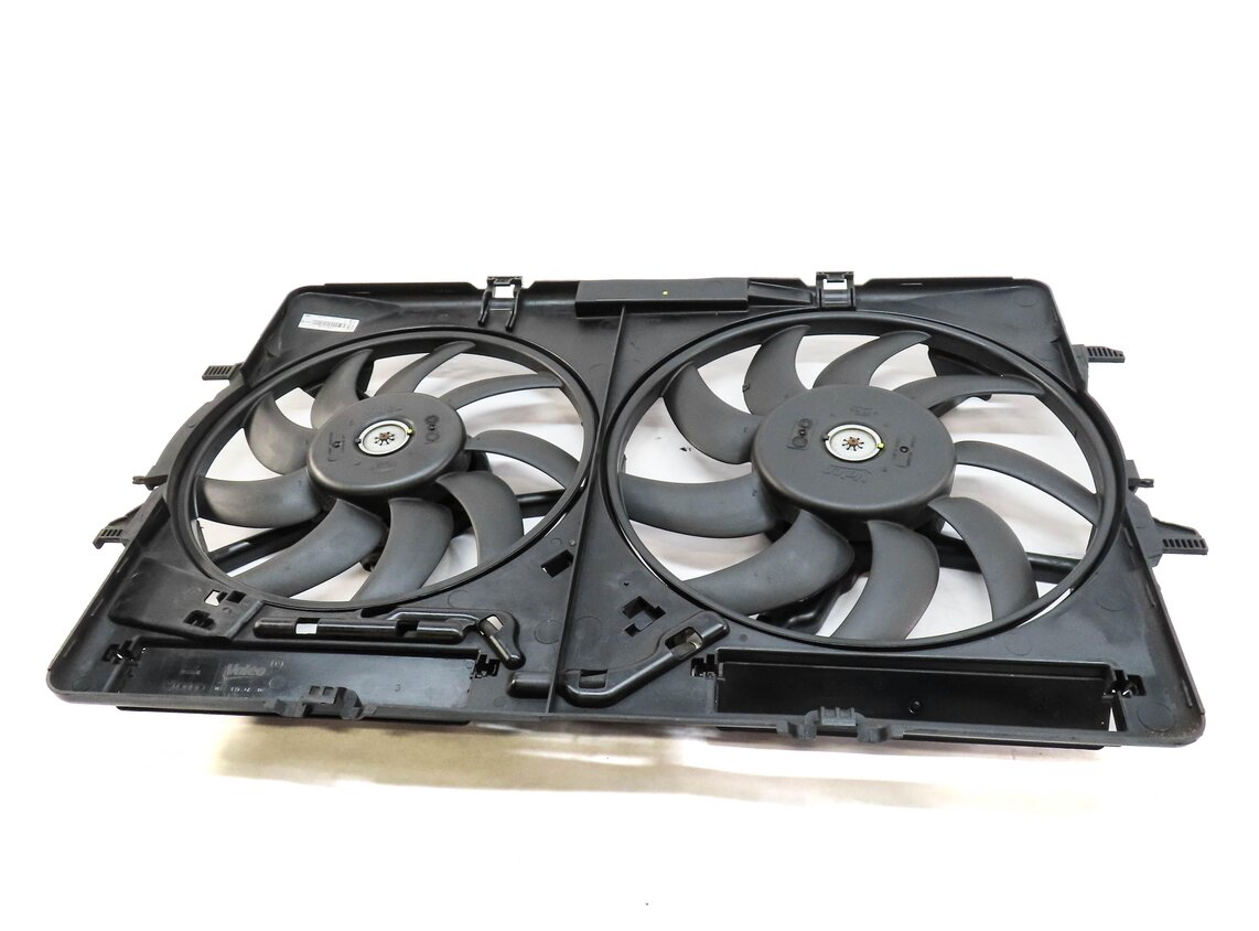 Thumbnail 1: 09-17 AUDI A4 A5 Q5 S4 (B8 8T 8R) 2.0L 3.0L 3.2L RADIATOR COOLING FAN w/ SHROUD