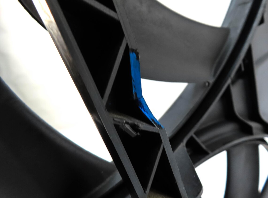 Thumbnail 8: 09-17 AUDI A4 A5 Q5 S4 (B8 8T 8R) 2.0L 3.0L 3.2L RADIATOR COOLING FAN w/ SHROUD