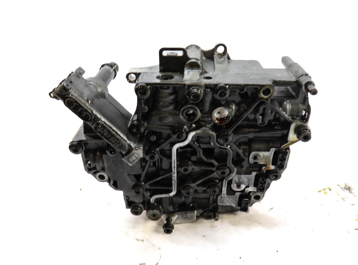 Thumbnail 4: 13-16 A4 14 A5 (B8 8K) 2.0L FWD CVT AUTO TRANSMISSION VALVE BODY w/ OIL PUMP