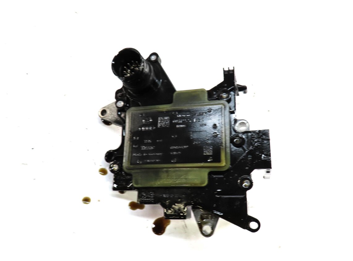 Thumbnail 2: 13-16 A4 14 A5 (B8 8K) 2.0L FWD CVT AUTO TRANSMISSION VALVE BODY CONDUCTOR PLATE