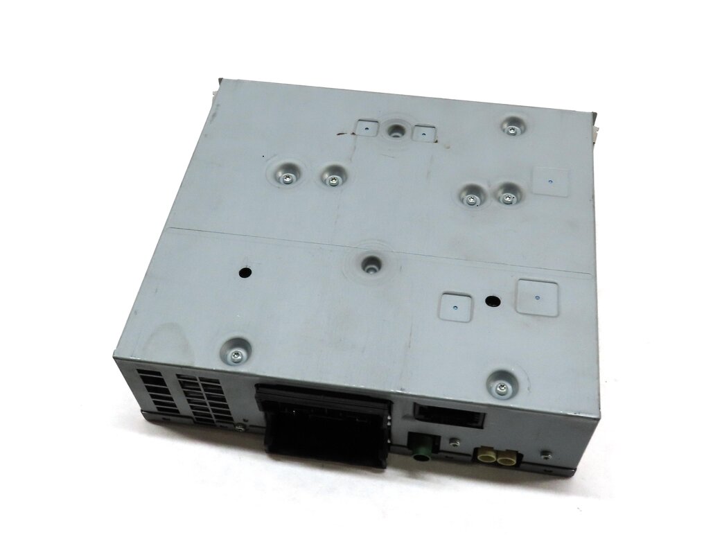 Thumbnail 1: 2010 AUDI S4 (B8 8K) RADIO STEREO HARMAN BECKER RECEIVER MODULE 4F0035082A