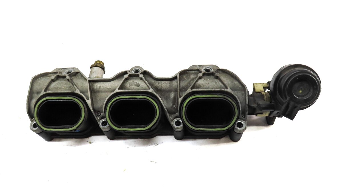 Thumbnail 2: 2010 AUDI S4 (B8 8K) 3.0L SUPER CCBA ENGINE RIGHT SIDE LOWER INTAKE MANIFOLD