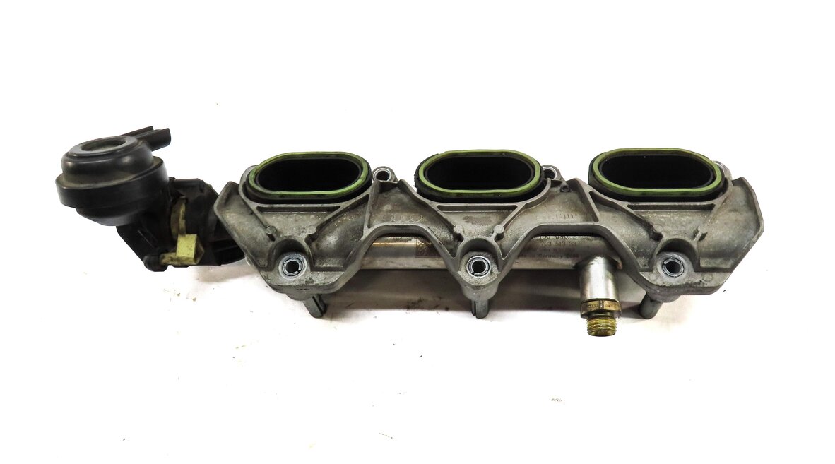 Thumbnail 3: 2010 AUDI S4 (B8 8K) 3.0L SUPER CCBA ENGINE RIGHT SIDE LOWER INTAKE MANIFOLD