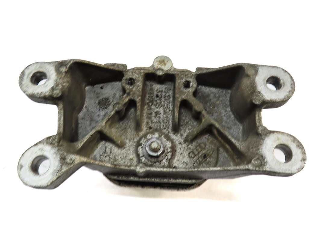 Thumbnail 3: 2010 AUDI S4 B8 8K 3.0L SUPERCHARGED CCBA ENGINE DCT TRANSMISSION MOUNT BRACKET
