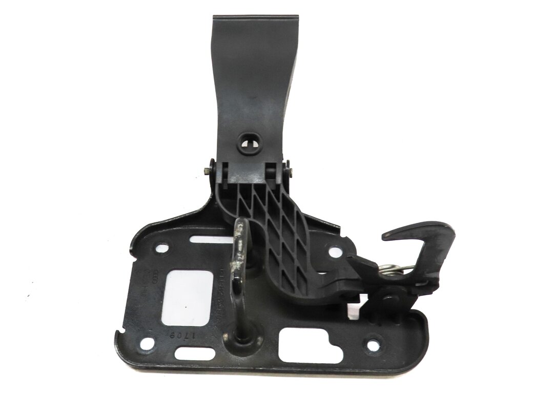 Thumbnail 2: 2010 AUDI S4 (B8 8K) FRONT HOOD SAFETY CATCH HOOK LATCH w/ RELEASE LEVER