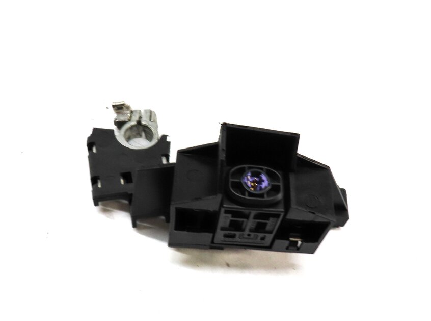 Thumbnail 2: 2010 AUDI S4 (B8 8K) POSITIVE BATTERY CONNECTOR TERMINAL w/ OVERLOAD SWITCH