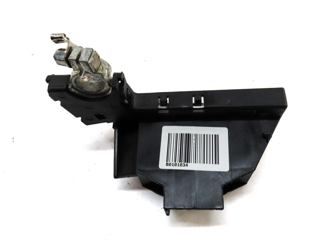 Thumbnail 4: 2010 AUDI S4 (B8 8K) POSITIVE BATTERY CONNECTOR TERMINAL w/ OVERLOAD SWITCH