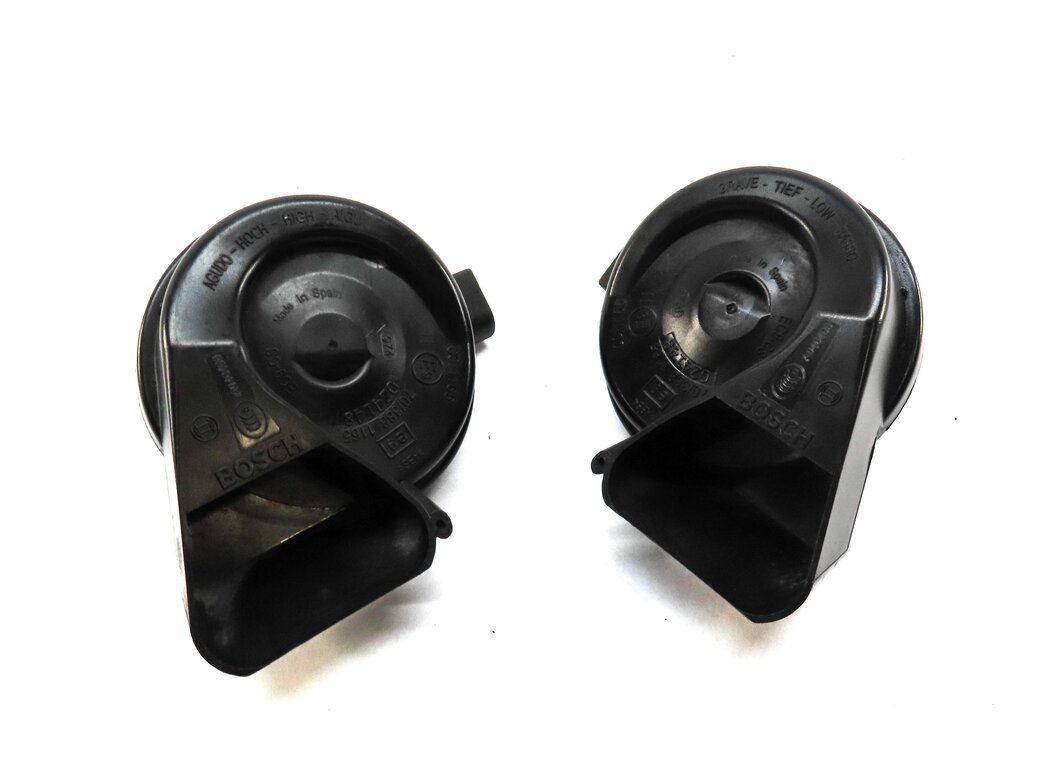Thumbnail 2: 2008-2017 AUDI A4 A5 S4 S5 Q5 (B8 8K 8R 8T) HIGH & LOW TONE SAFETY HORN SET