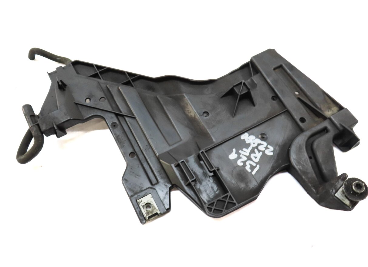 2010 AUDI S4 (B8 8K) FRONT RIGHT LOWER HEADLIGHT HEAD LAMP MOUNTING BRACKET