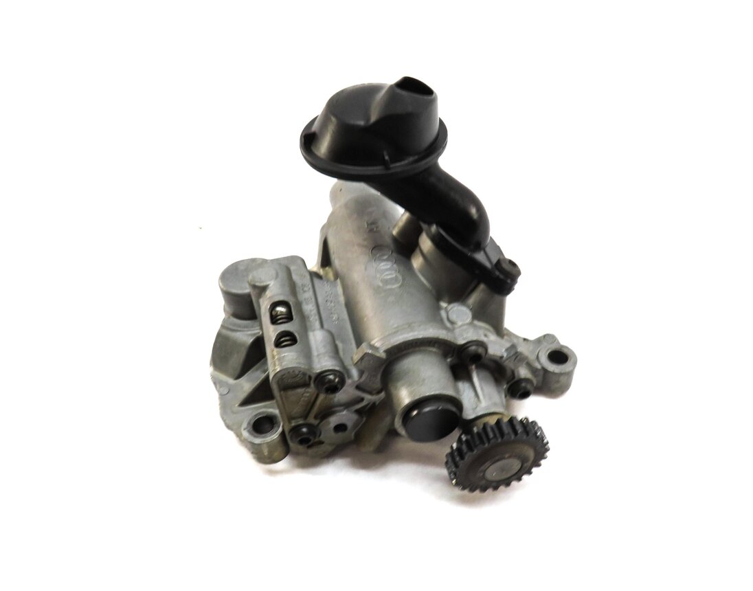 Thumbnail 1: 2013 AUDI A6 (C7) 2.0L TURBO CAEB ENGINE OIL PUMP 06H115105BF 06H115121S