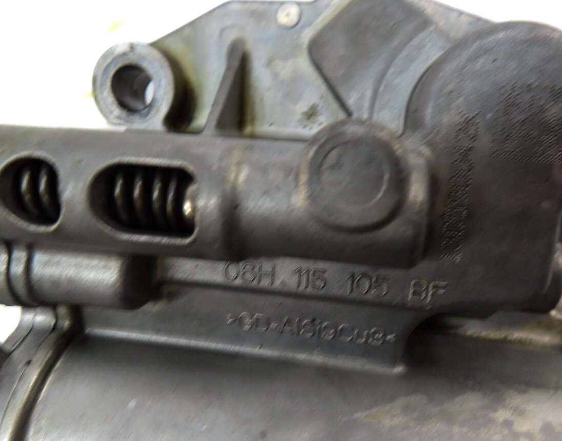 Thumbnail 6: 2013 AUDI A6 (C7) 2.0L TURBO CAEB ENGINE OIL PUMP 06H115105BF 06H115121S