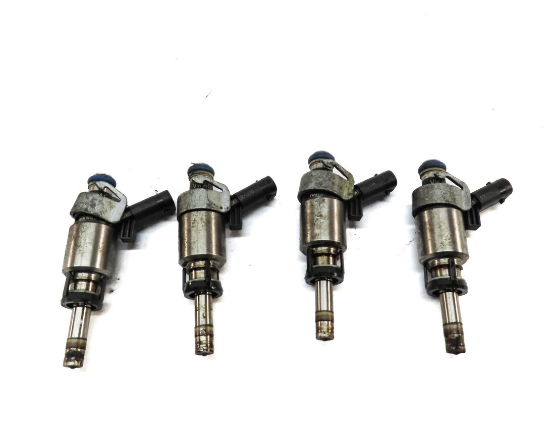 Thumbnail 3: 08-17 AUDI A3 A4 A5 A6 Q5 TT (8P B8 8K 8T 8R MK2 C7) 2.0L FSI FUEL INJECTOR SET4