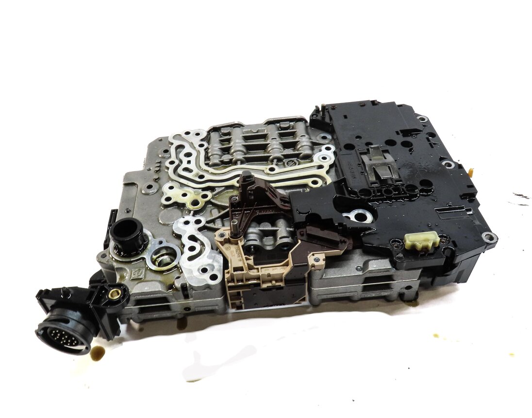 2013-2015 AUDI A6 (C7) 2.0L AWD QUATTRO - A/T AUTOMATIC TRANSMISSION VALVE BODY