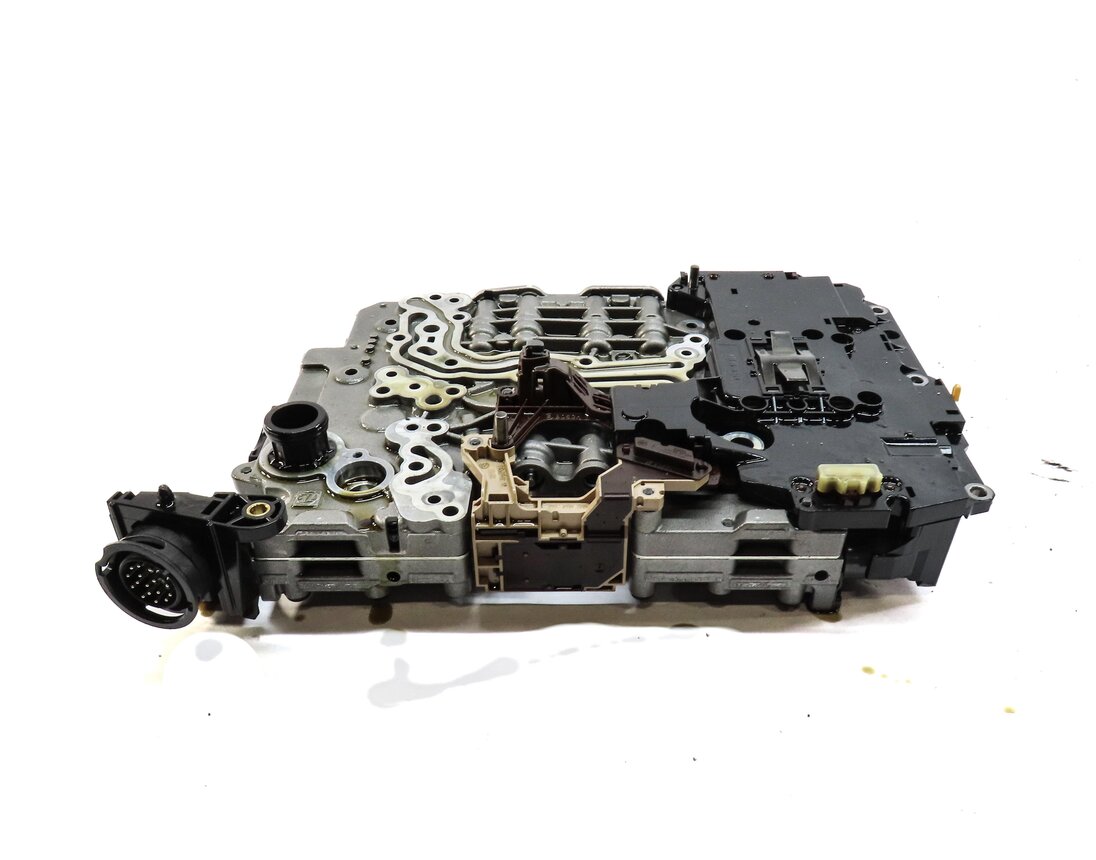 Thumbnail 3: 2013-2015 AUDI A6 (C7) 2.0L AWD QUATTRO - A/T AUTOMATIC TRANSMISSION VALVE BODY