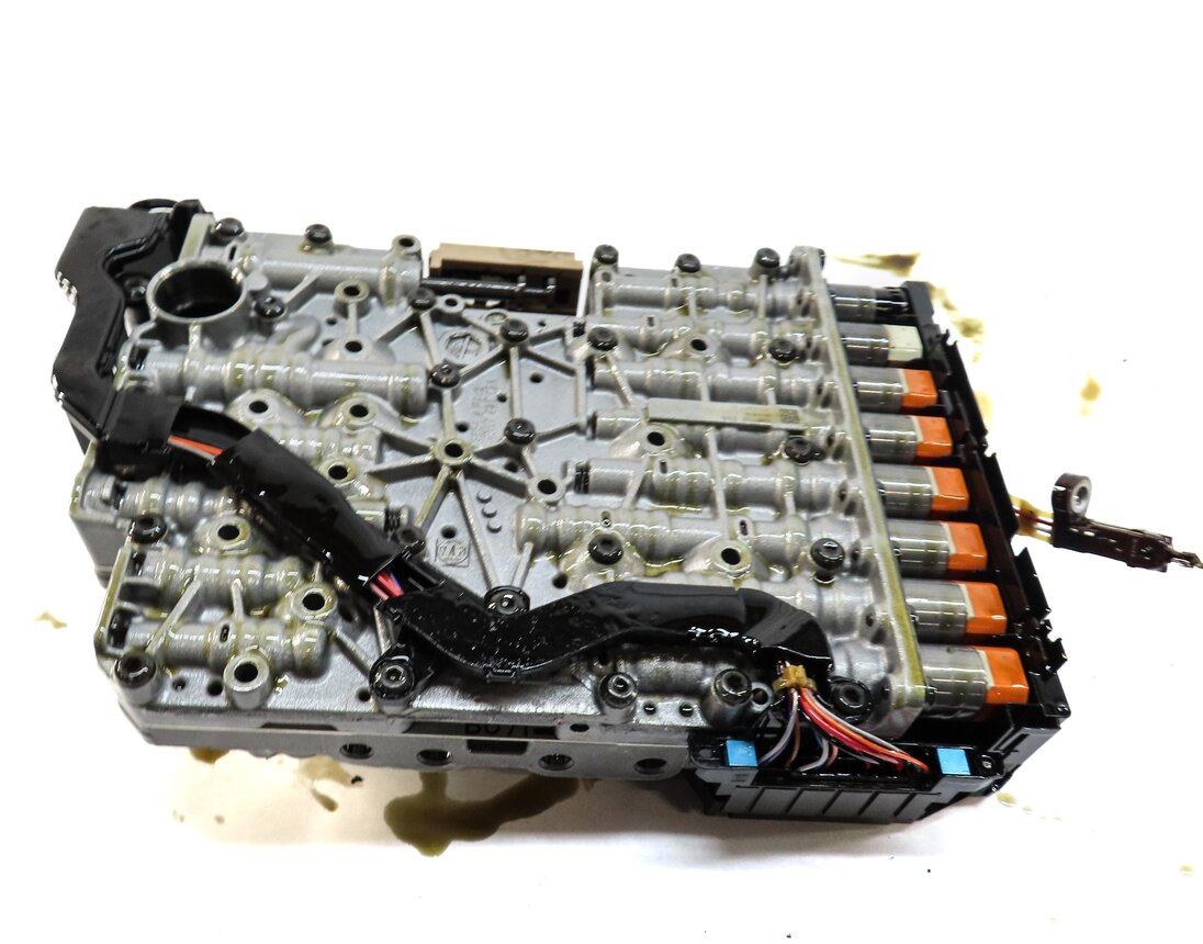 Thumbnail 6: 2013-2015 AUDI A6 (C7) 2.0L AWD QUATTRO - A/T AUTOMATIC TRANSMISSION VALVE BODY