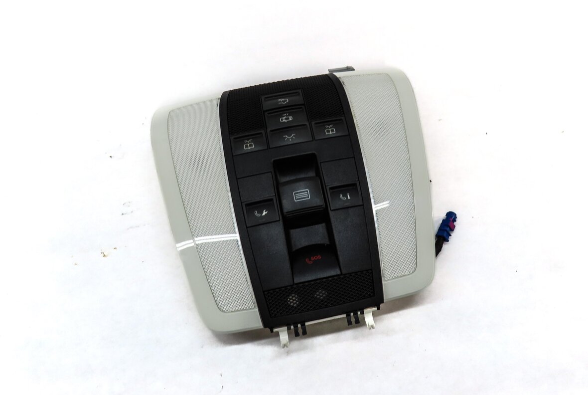 2014 MERCEDES C250 SEDAN (W204) FRONT CENTER ROOF PRIMARY DOME LIGHT (BLACK)