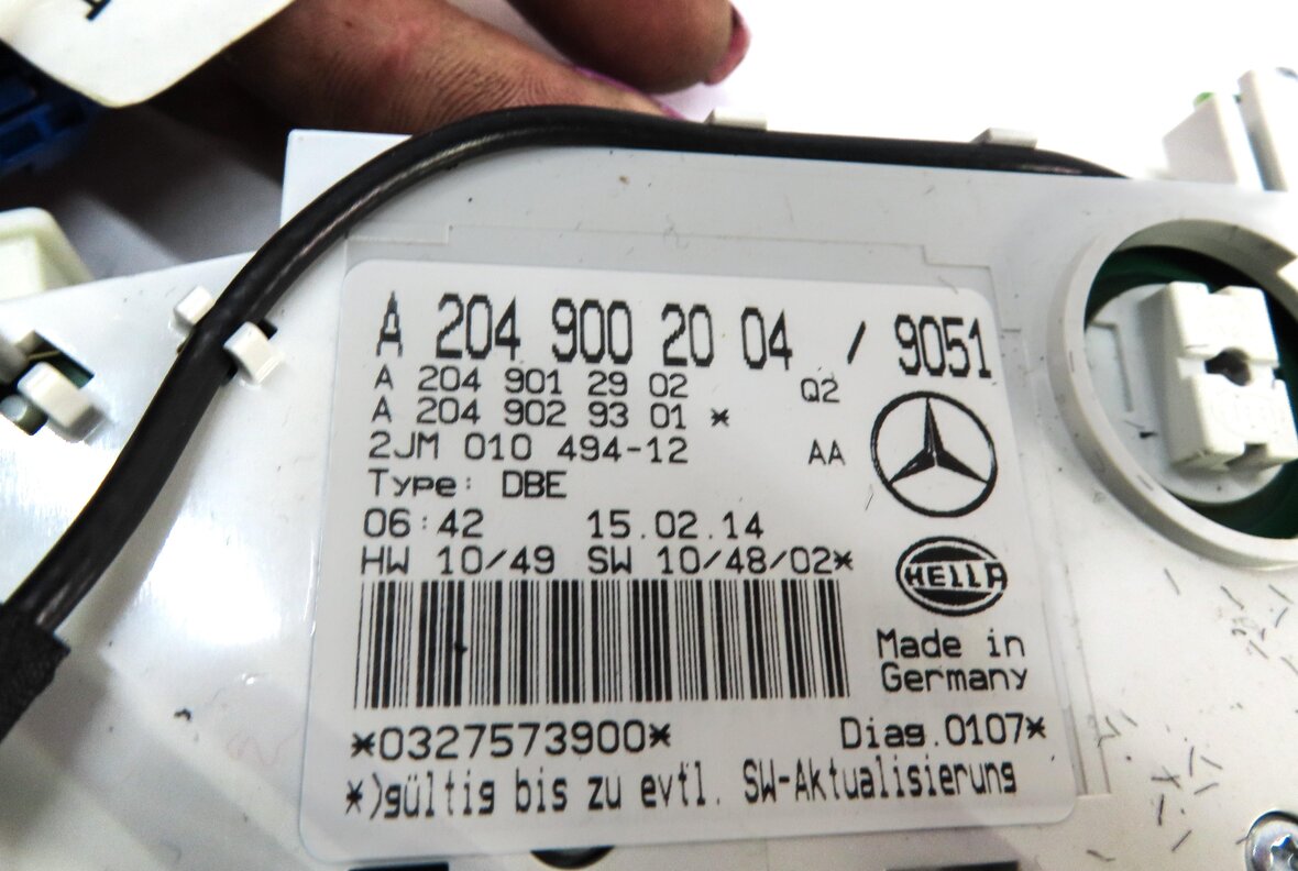 Thumbnail 6: 2014 MERCEDES C250 SEDAN (W204) FRONT CENTER ROOF PRIMARY DOME LIGHT (BLACK)