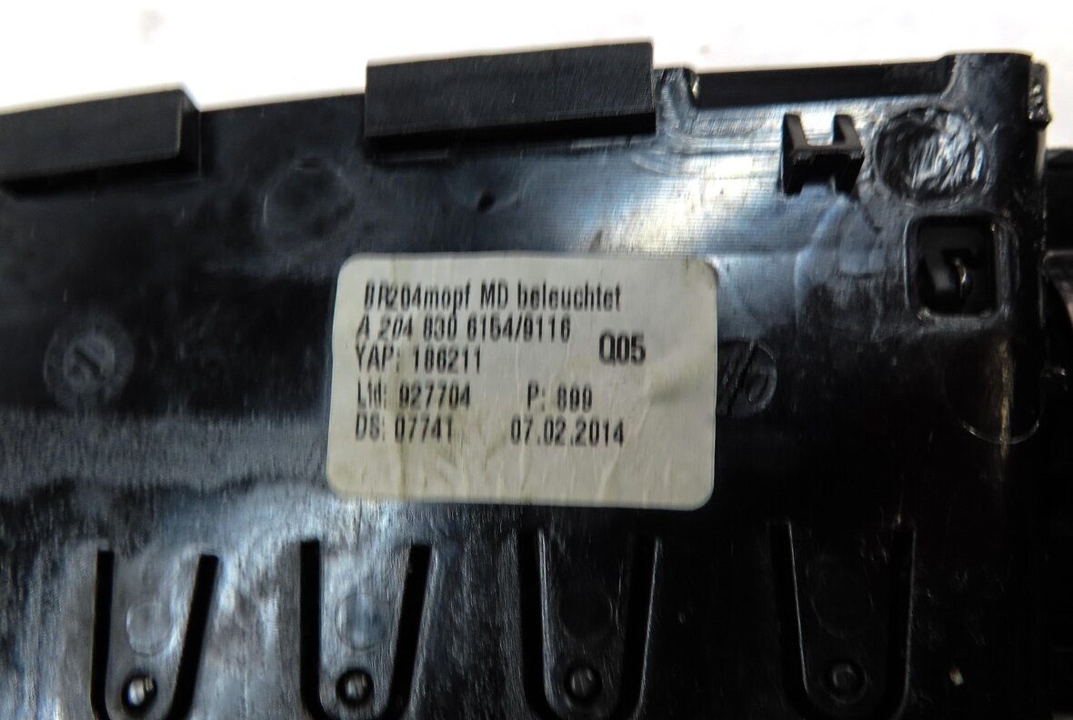 Thumbnail 5: 2014 MERCEDES C250 SEDAN (W204) FRONT CENTER DASH HVAC A/C HEATER AIR VENT BLACK