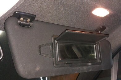 Thumbnail 3: 2008-2014 MERCEDES BENZ C-CLASS (W204) FRONT LEFT & RIGHT SUNVISOR SET (BLACK)