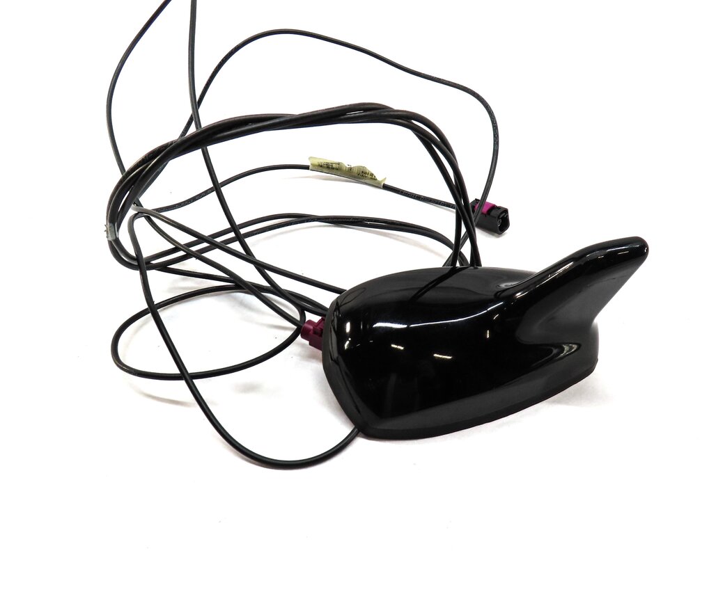 Thumbnail 2: 2014 MERCEDES C250 SEDAN (W204) ROOF SHARK FIN ANTENNA w/ CABLES (BLACK 040U)