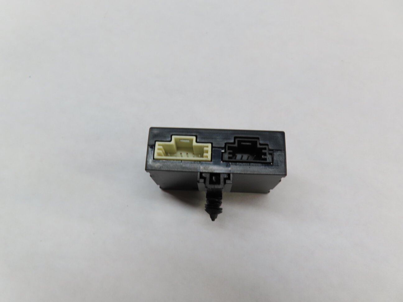 Thumbnail 3: 2014 MERCEDES C250 SEDAN (W204) REARVIEW CAMERA CONTROL MODULE 1645430062