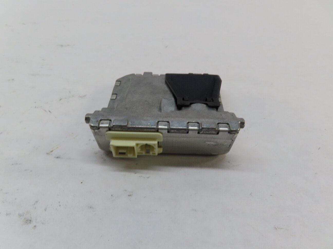 Thumbnail 3: 12-16 MERCEDES C350 E350 E550 GL450 GL550 ML350 ML550 - LANE DEPARTURE CAMERA