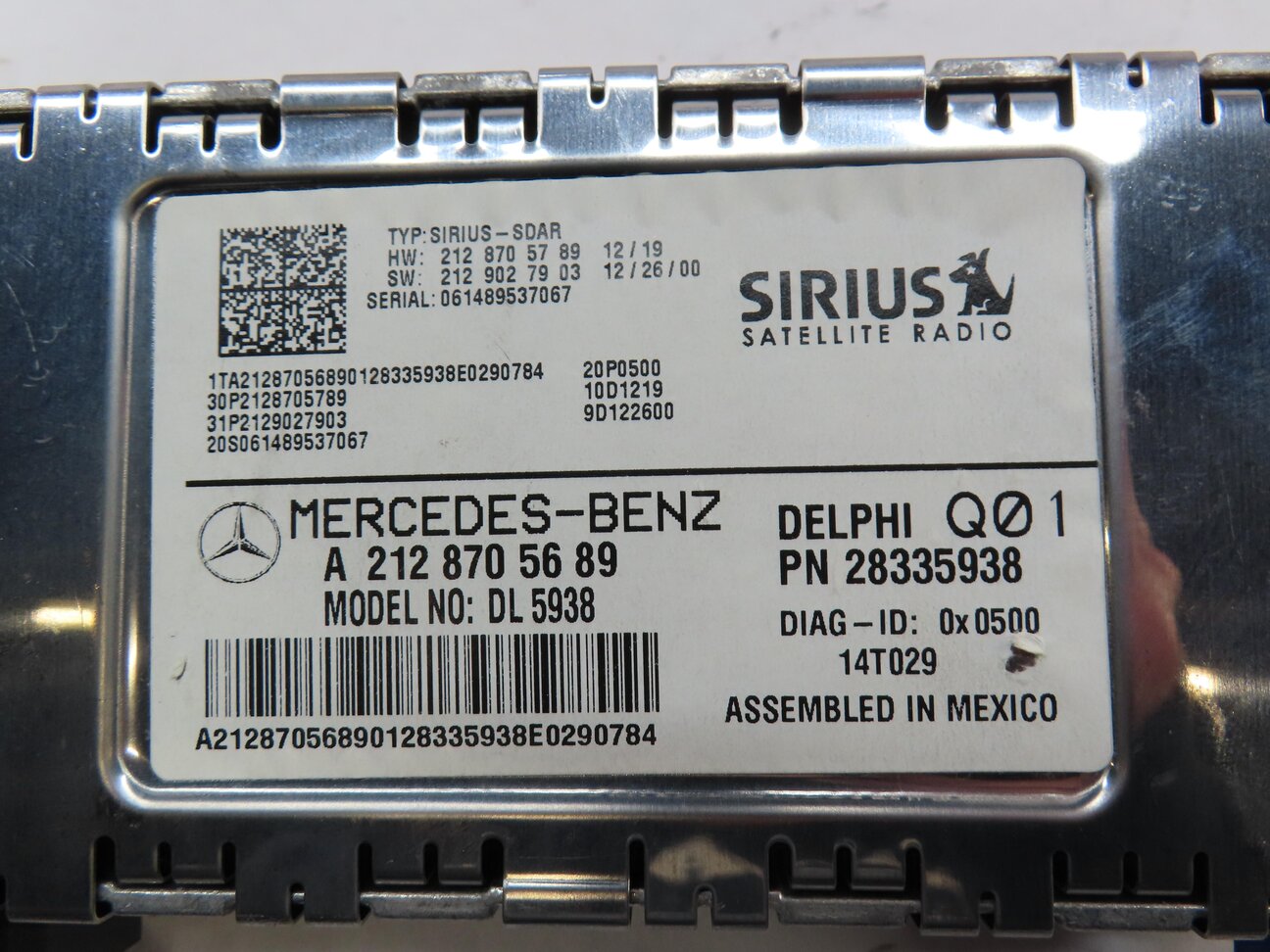 Thumbnail 4: 2014 MERCEDES C250 SEDAN (W204) SIRIUS SATELLITE RADIO RECEIVER CONTROL MODULE
