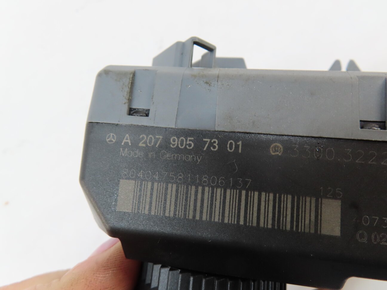 Thumbnail 4: 2013-2015 MERCEDES BENZ C250 C300 C350 (W204) KEYLESS GO IGNITION SWITCH MODULE