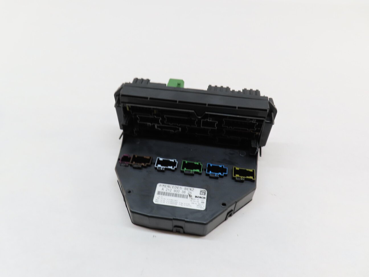 Thumbnail 2: 2014 MERCEDES C250 SEDAN W204 FRONT SIGNAL ACQUISITION MODULE SAM FUSE RELAY BOX