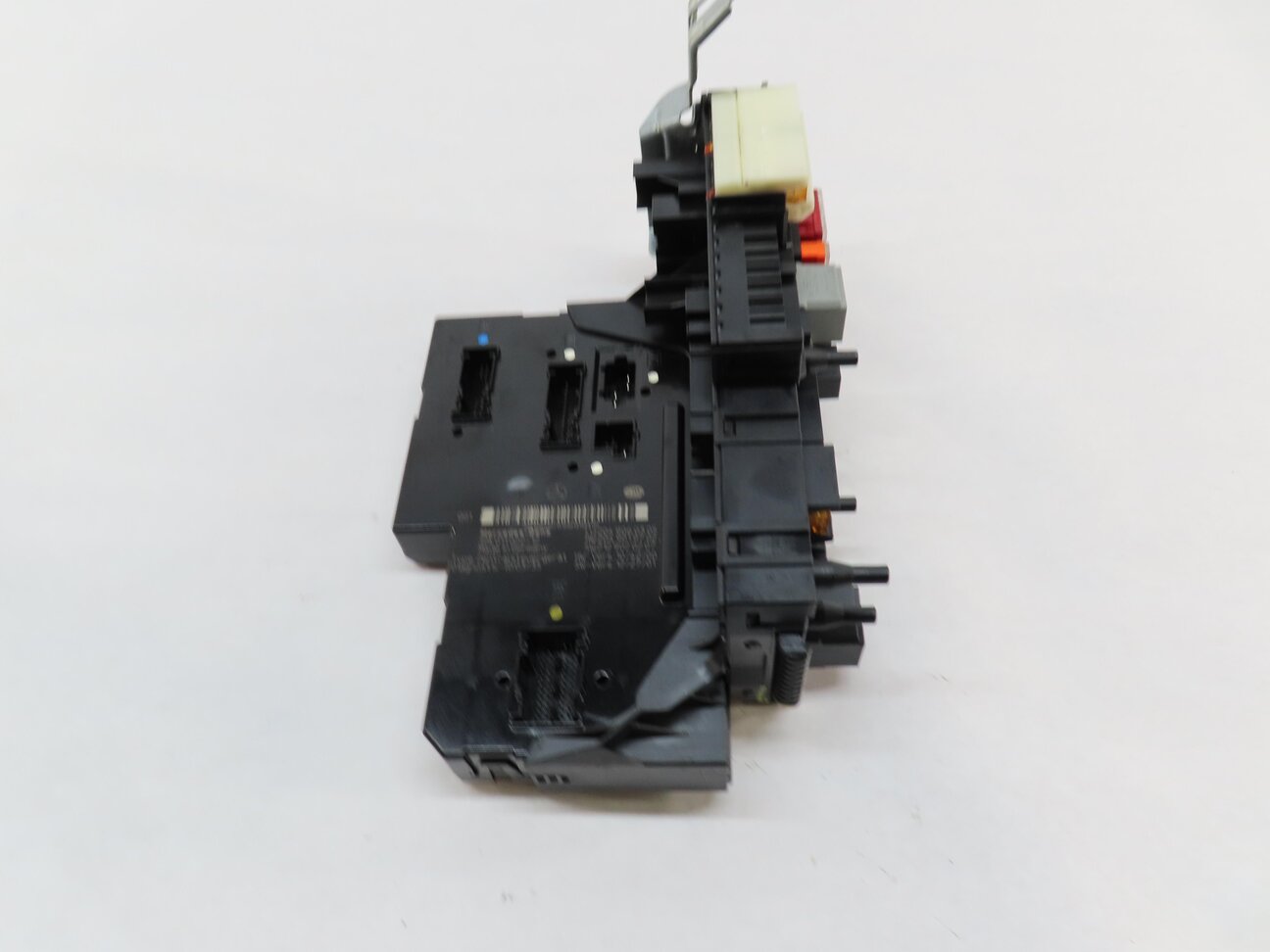 Thumbnail 3: 2011-2015 MERCEDES C-CLASS (W204) REAR SIGNAL ACQUISITION CONTROL MODULE SAM