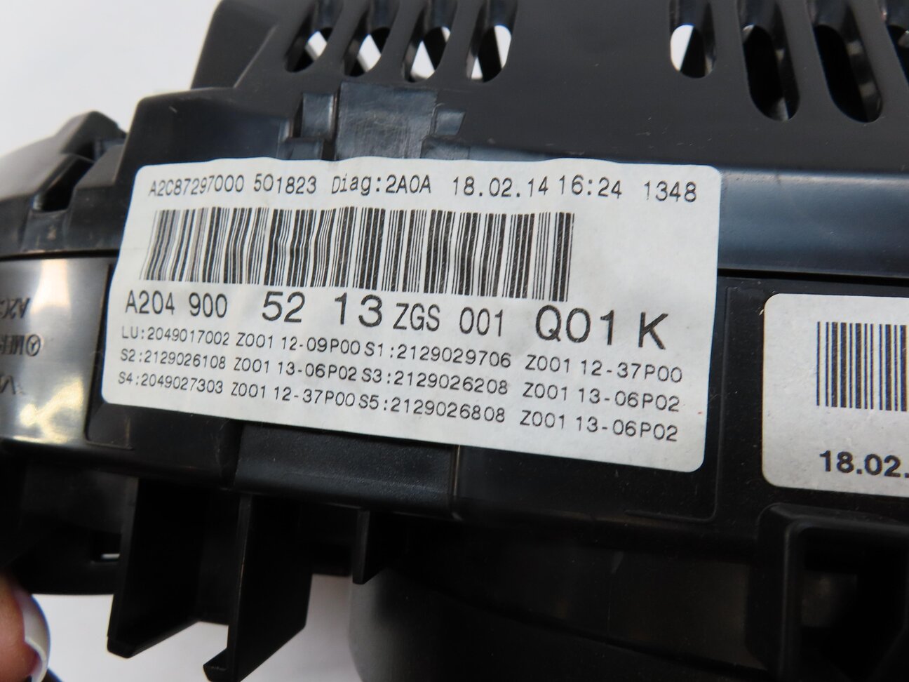 Thumbnail 6: 2014-2015 MERCEDES C CLASS (W204) SPEEDOMETER INSTRUMENT CLUSTER MPH (110k)