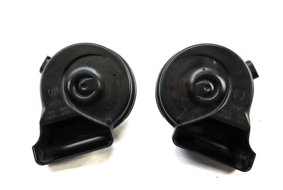 Thumbnail 2: 08-18 MERCEDES C E GLK CLS CLASS (C218 W204 W212 X204) HIGH & LOW TONE HORN SET
