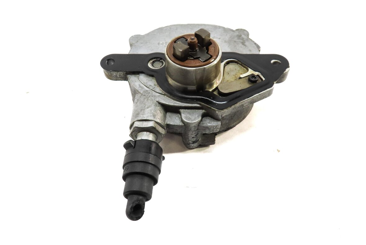 Thumbnail 2: 2012-2015 MERCEDES BENZ C250 SLK250 (W204 R172) RWD 1.8L TURBO BRAKE VACUUM PUMP
