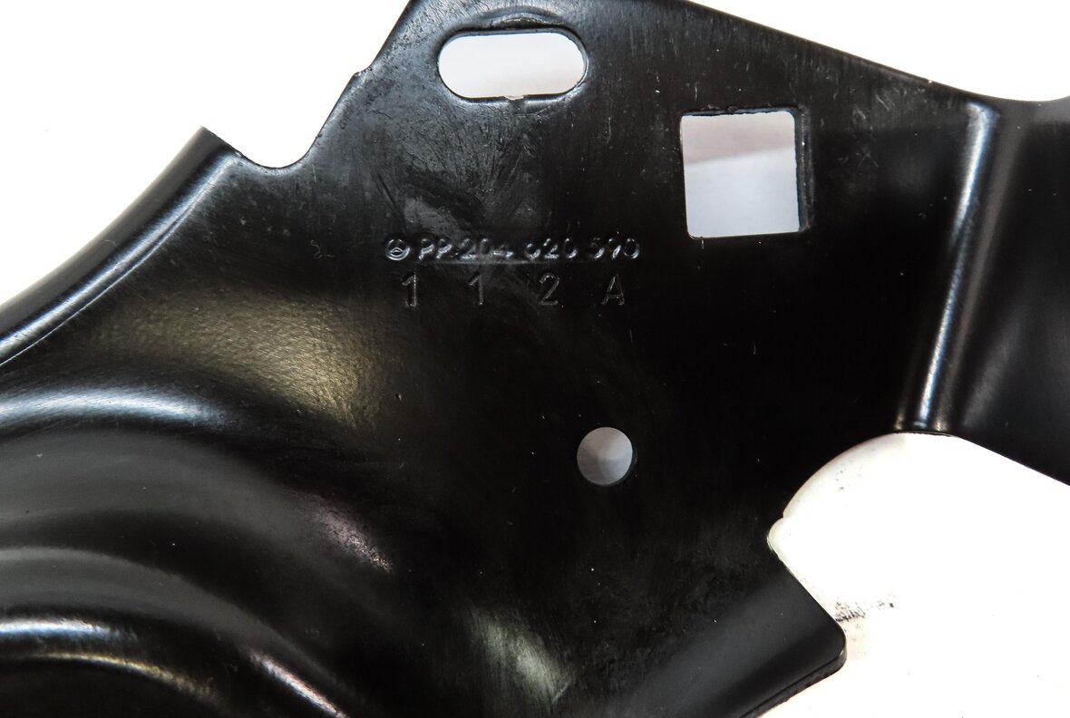 Thumbnail 6: 2014 MERCEDES C250 SEDAN (W204) RIGHT PASSENGER HEADLIGHT MOUNT BRACKET FRAME