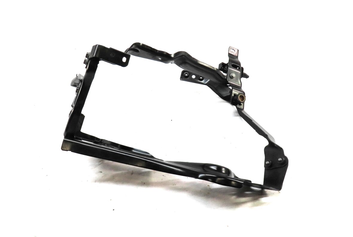 Thumbnail 4: 2014 MERCEDES C250 SEDAN (W204) LEFT DRIVER HEADLIGHT LIGHT LAMP MOUNT BRACKET
