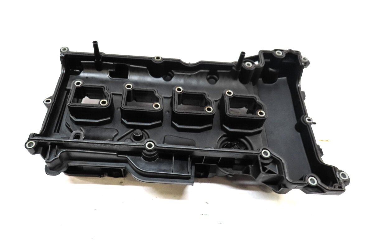 Thumbnail 5: 2012-2015 MERCEDES C250 SLK250 (R172 W204) 1.8L M271 TURBO ENGINE VALVE COVER