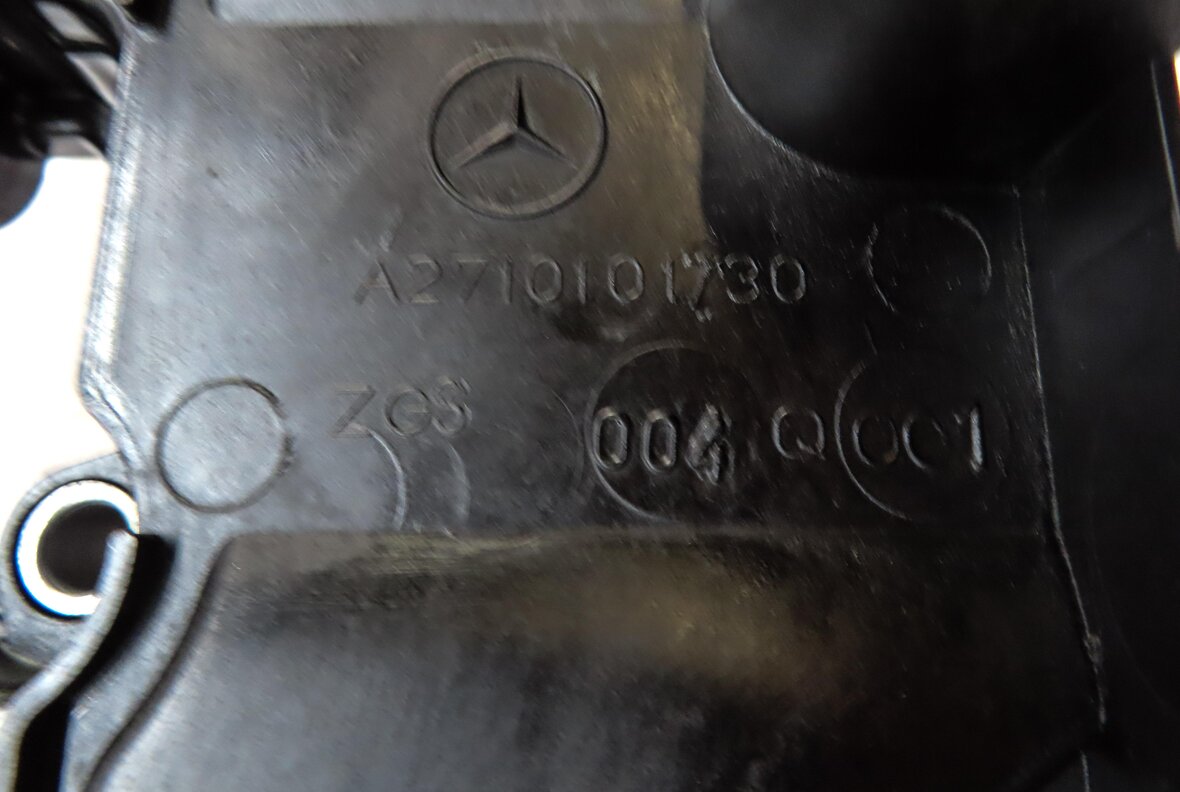 Thumbnail 6: 2012-2015 MERCEDES C250 SLK250 (R172 W204) 1.8L M271 TURBO ENGINE VALVE COVER