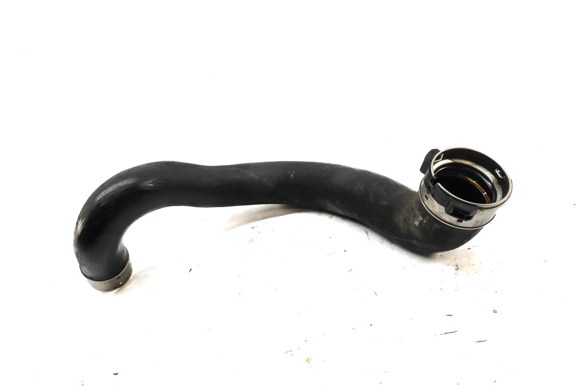 Thumbnail 2: 2014 MERCEDES C250 (W204) 1.8L TURBO M271 ENGINE RIGHT INTERCOOLER HOSE PIPE