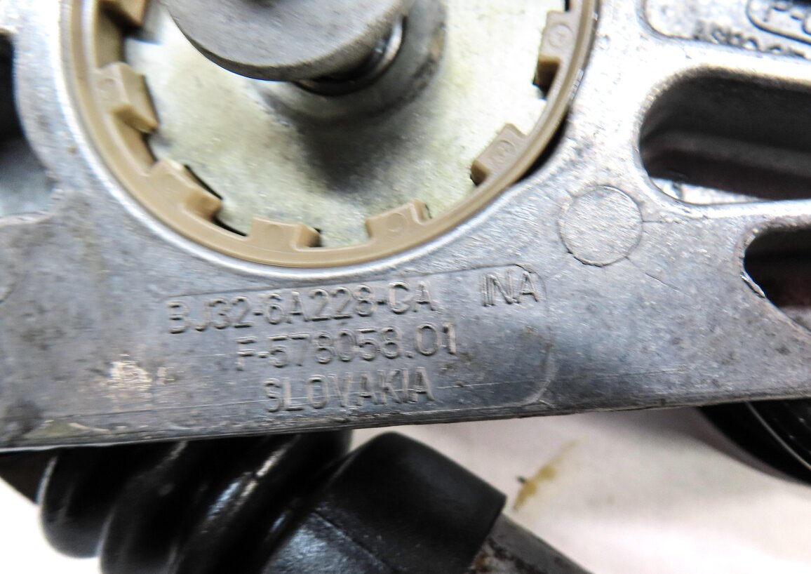 Thumbnail 7: 2013 LAND RANGE ROVER EVOQUE (L538) 2.0L TURBO ENGINE BELT TENSIONER