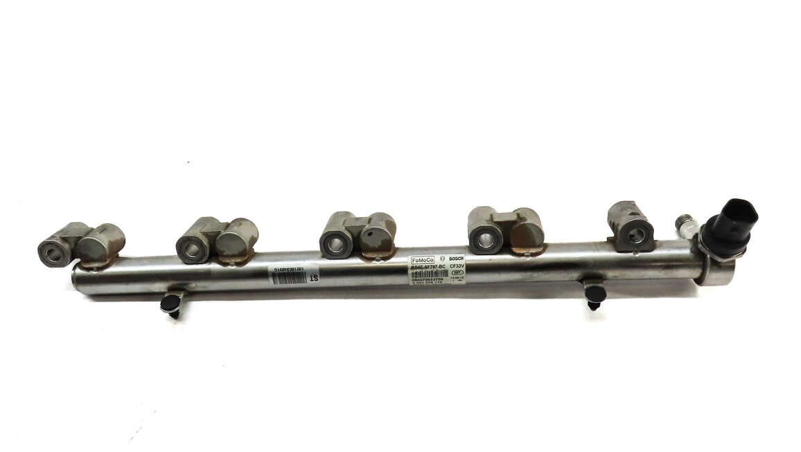 Thumbnail 2: 2013 LAND RANGE ROVER EVOQUE (L538) 2.0L TURBO ENGINE FUEL RAIL w/ SENSOR