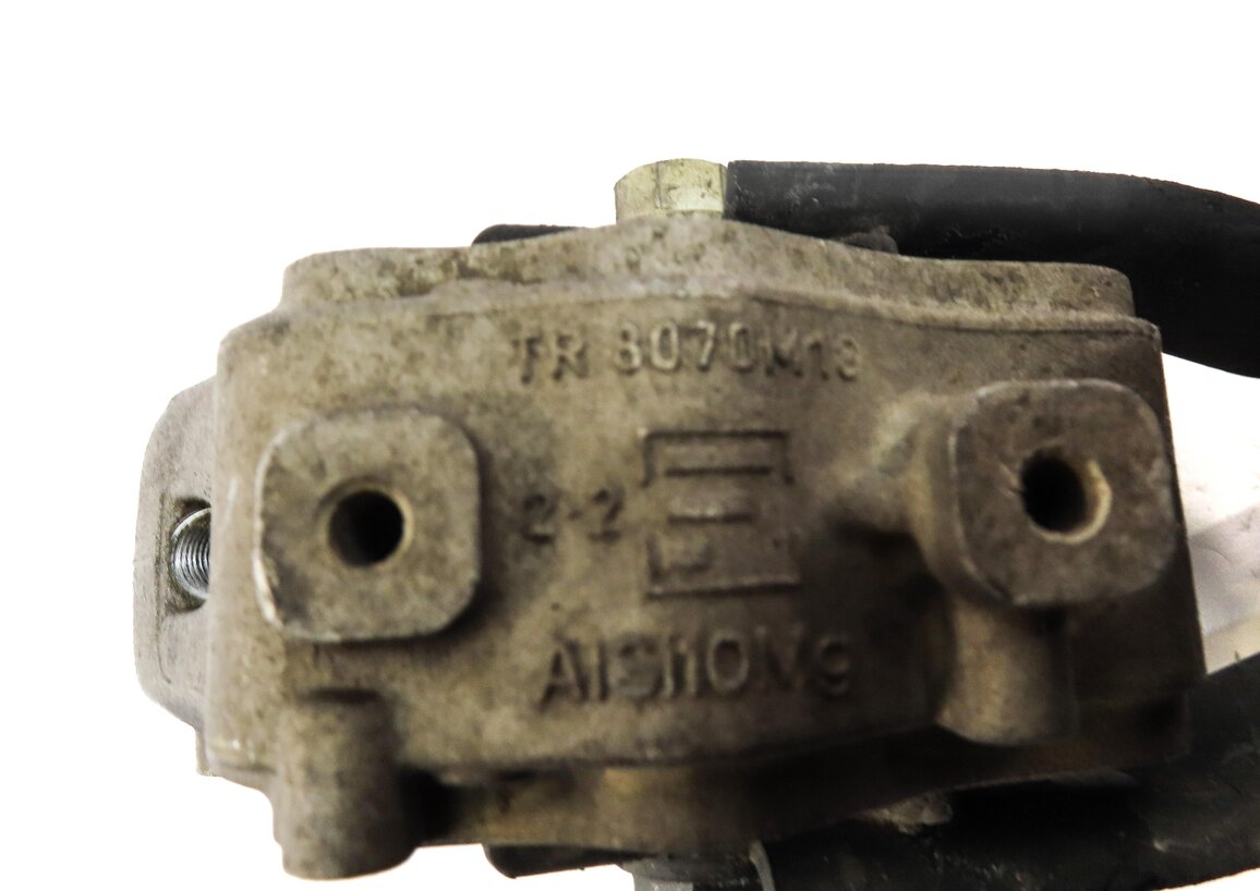Thumbnail 6: 2013 LAND RANGE ROVER EVOQUE (L538) 2.0L TURBO ENGINE RIGHT MOTOR MOUNT BRACKET