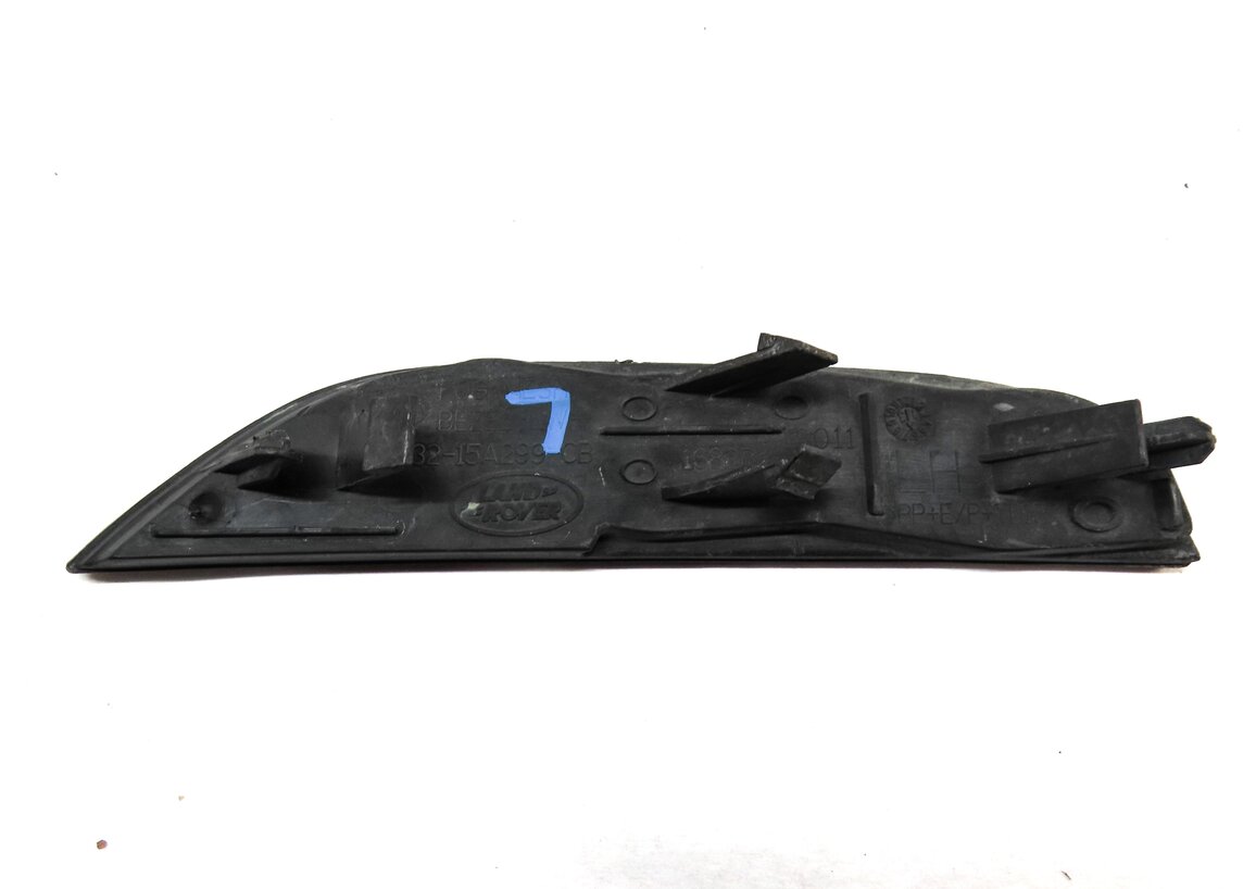 Thumbnail 5: 2013 LAND RANGE ROVER EVOQUE (L538) FRONT LEFT BUMPER FOG LIGHT TRIM SET (BLACK)