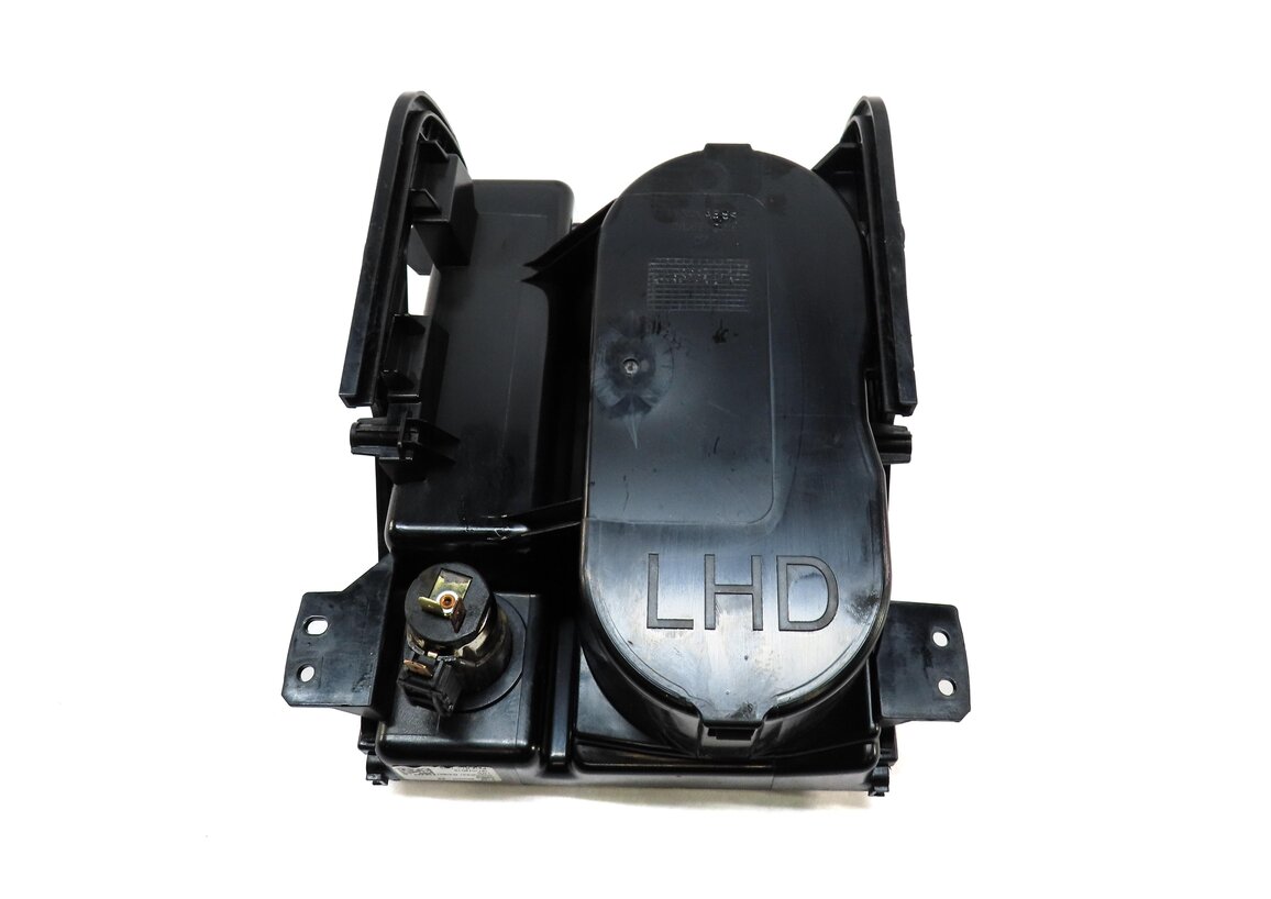 Thumbnail 4: 2013 LAND RANGE ROVER EVOQUE (L538) FRONT CENTER CONSOLE CUPHOLDER w/ 12V SOCKET