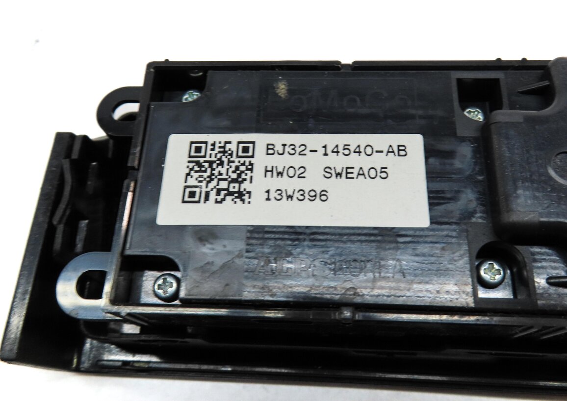Thumbnail 5: 2012-2019 RANGE ROVER EVOQUE (L538) LEFT FRONT DRIVER P-FOLD WINDOW SWITCH