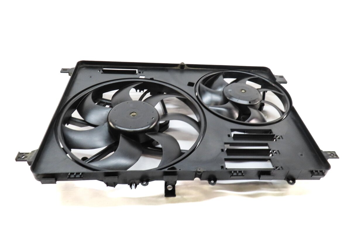 Thumbnail 3: 12-17 LR2 DISCOVERY SPORT RANGE ROVER EVOQUE (L538 L550) RADIATOR COOLING FAN