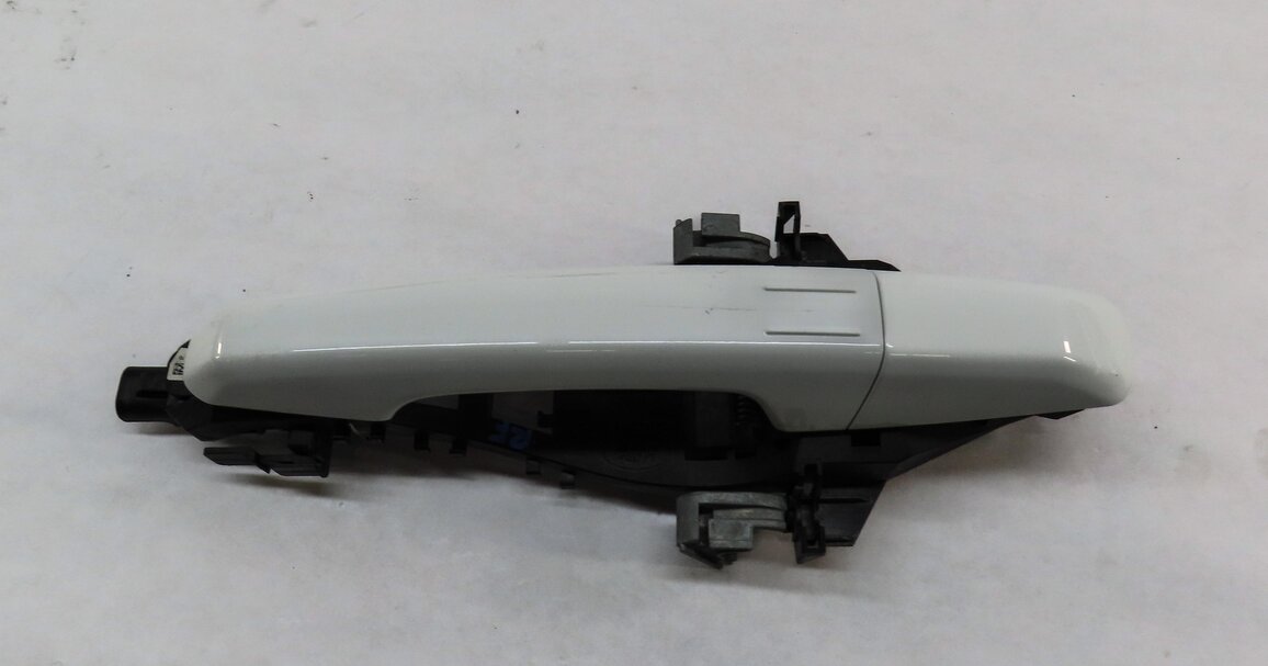 Thumbnail 2: 12-19 RANGE ROVER SPORT EVOQUE (L405 L494 L538) RIGHT FRONT DOOR HANDLE (WHITE)